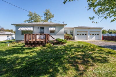 /international/us/16052-40th-avenue-coopersville-mi-110120414543/