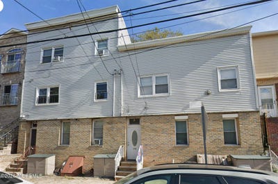 /international/us/158-terrace-avenue-jersey-city-nj-110107380563/