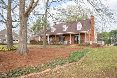 /international/us/617-s-wedgewood-road-starkville-ms-110106097781/