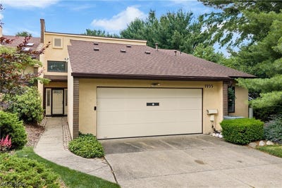 /international/us/1935-brookwood-drive-akron-oh-110108919795/