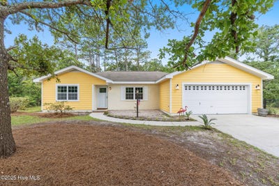 /international/us/383-387-red-fox-street-nw-shallotte-nc-110100390757/