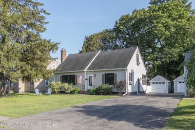 /international/us/274-kenwood-avenue-delmar-ny-110101362082/