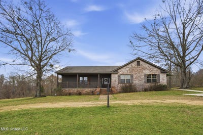 /international/us/1038-w-gallatin-road-hazlehurst-ms-110105875834/