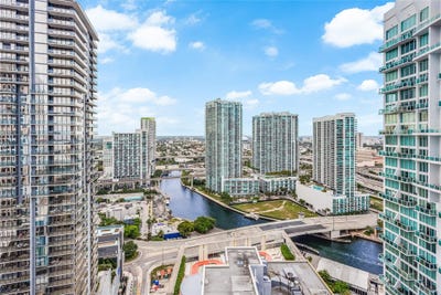 /international/us/55-se-6th-street-miami-fl-110108339204/