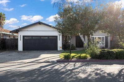 /international/us/120-e-lake-drive-antioch-ca-110106176405/