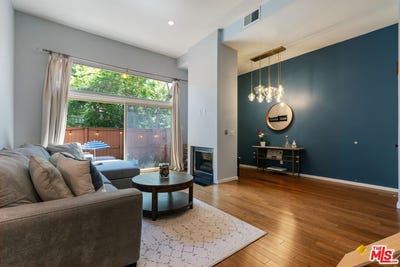 /international/us/11260-overland-ave-culver-city-ca-110108848557/