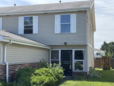 /international/us/2617-e-martha-place-burnham-il-110108902796/