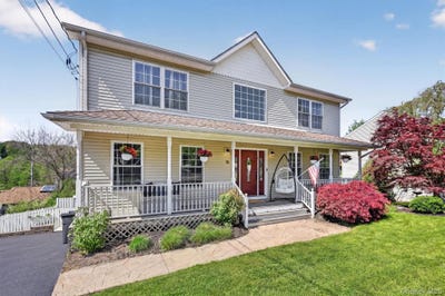 /international/us/16-willard-place-monroe-ny-110108363826/