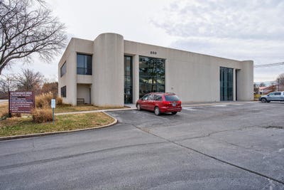 /international/us/860-corporate-drive-lexington-ky-110105201125/