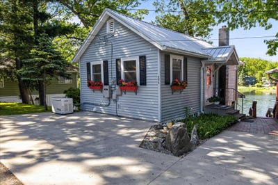 /international/us/171-n-rock-lake-drive-vestaburg-mi-110108466476/