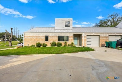 /international/us/2819-lone-oak-drive-belton-tx-110107631833/