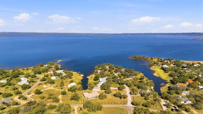 /international/us/200-apache-trail-st-burnet-tx-110103550364/