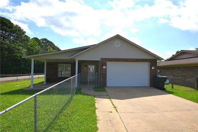 /international/us/1122-green-street-sallisaw-ok-110108856507/