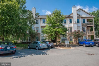 /international/us/5958-founders-hill-dr-101b-alexandria-va-110107845677/