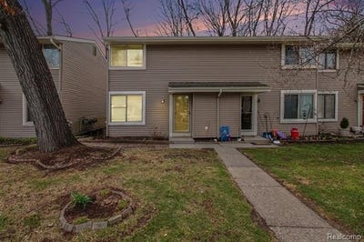 /international/us/616-rickett-road-brighton-mi-110107342677/