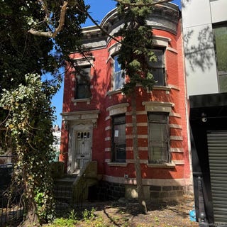/international/us/10811-72nd-avenue-forest-hills-ny-110107760984/