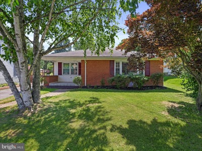 /international/us/833-armstrong-avenue-hagerstown-md-110101198995/?lang=en