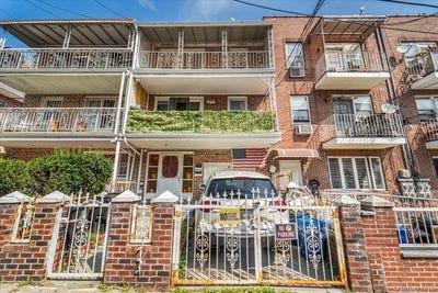 /international/us/5915-xenia-street-corona-ny-110119945816/