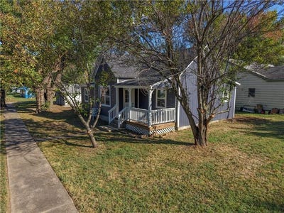 /international/us/1016-n-9th-street-independence-ks-110120018864/