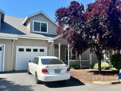 /international/us/1910-pebble-way-medford-or-110108489706/
