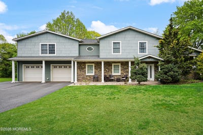 /international/us/76-swimming-river-road-middletown-nj-110107777995/