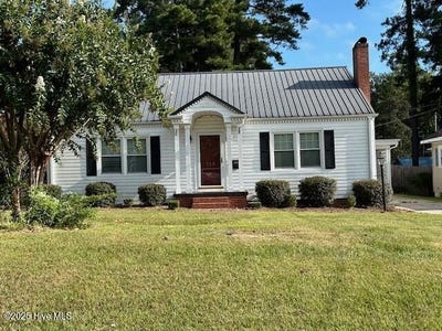 /international/us/119-e-wyche-street-whiteville-nc-110101429132/