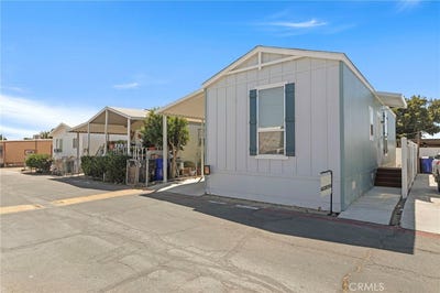 /international/us/3319-avalon-street-jurupa-valley-ca-110102136263/