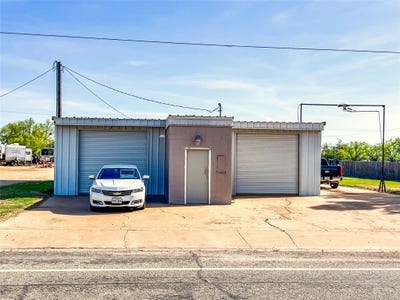 /international/us/704-n-1st-haskell-tx-110107233635/