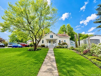 /international/us/317-e-main-street-middletown-ny-110108071216/
