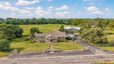 /international/us/413-w-hayward-drive-mt-vernon-mo-110109736039/