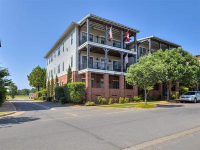 /international/us/30-park-street-carlton-landing-ok-110101524074/