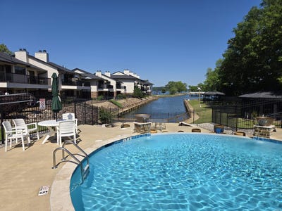 /international/us/5371-central-avenue-hot-springs-ar-110109655029/