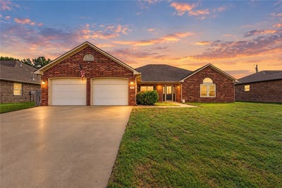 /international/us/644-white-oak-street-gentry-ar-110120021395/