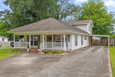/international/us/420-s-houston-street-scottsboro-al-110108334506/