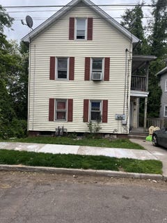 /international/us/151-view-street-meriden-ct-110099510890/