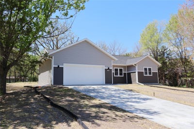 /international/us/11893-pine-street-trempealeau-wi-110108749705/