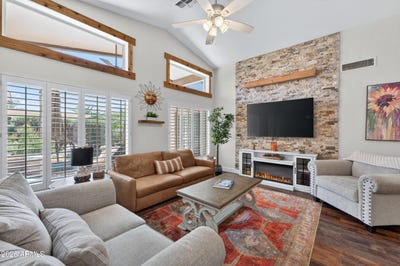 /international/us/15777-w-roanoke-avenue-goodyear-az-110120118522/
