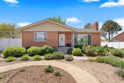 /international/us/266-e-6790-s-midvale-ut-110108352029/