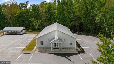 /international/us/22114-carters-gate-road-ruther-glen-va-110107817846/