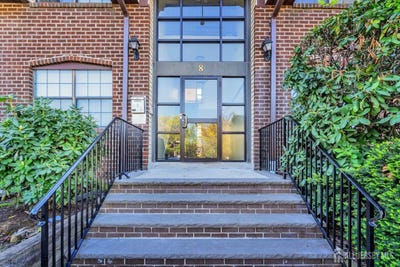 /international/us/812-green-hollow-drive-iselin-nj-110108190736/