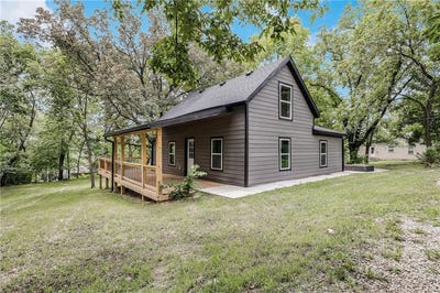 /international/us/303-w-3rd-street-freeman-mo-110101166502/