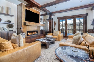 /international/us/12-elkstone-place-place-mountain-village-co-110105410504/