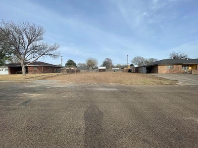 /international/us/1823-chestnut-avenue-dalhart-tx-110107060245/