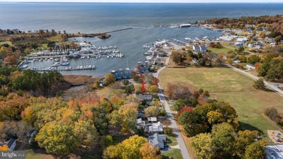 /international/us/21173-and-21163-chesapeake-avenue-rock-hall-md-110108394257/