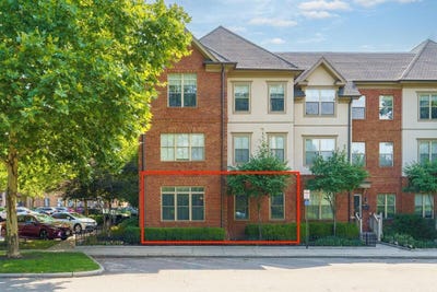 /international/us/674-park-street-columbus-oh-110100897463/