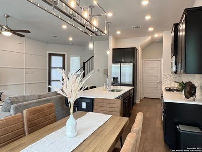 /international/us/5843-whitby-rd-san-antonio-tx-110103127598/