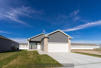 /international/us/1044-vandervoort-ave-grand-island-ne-110103325813/