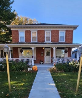/international/us/110-west-mason-street-lena-il-110104090122/