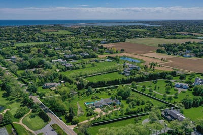 /international/us/284-ocean-road-bridgehampton-ny-110096096990/