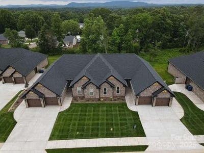 /international/us/3347-48th-avenue-ne-hickory-nc-110100243051/